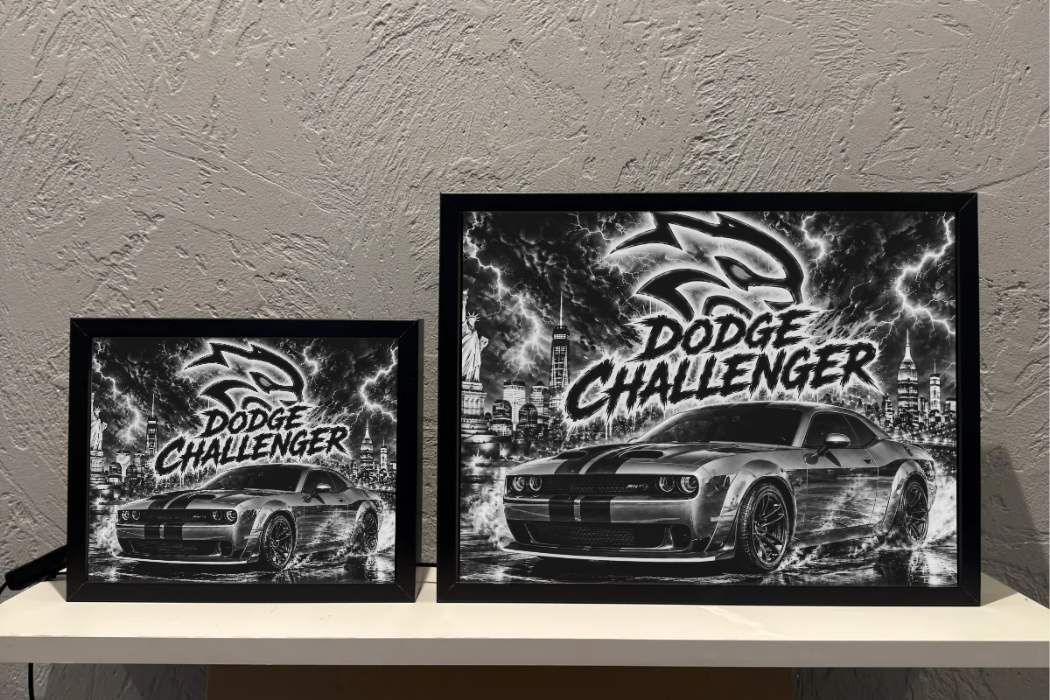 Dodge Challenger HellCat Prezent dla Faceta Lampka Nocna ObrazoLampka 1