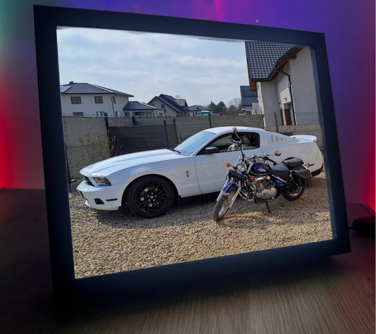 Obrazolampka indywidualna Mustang z motocyklem 2